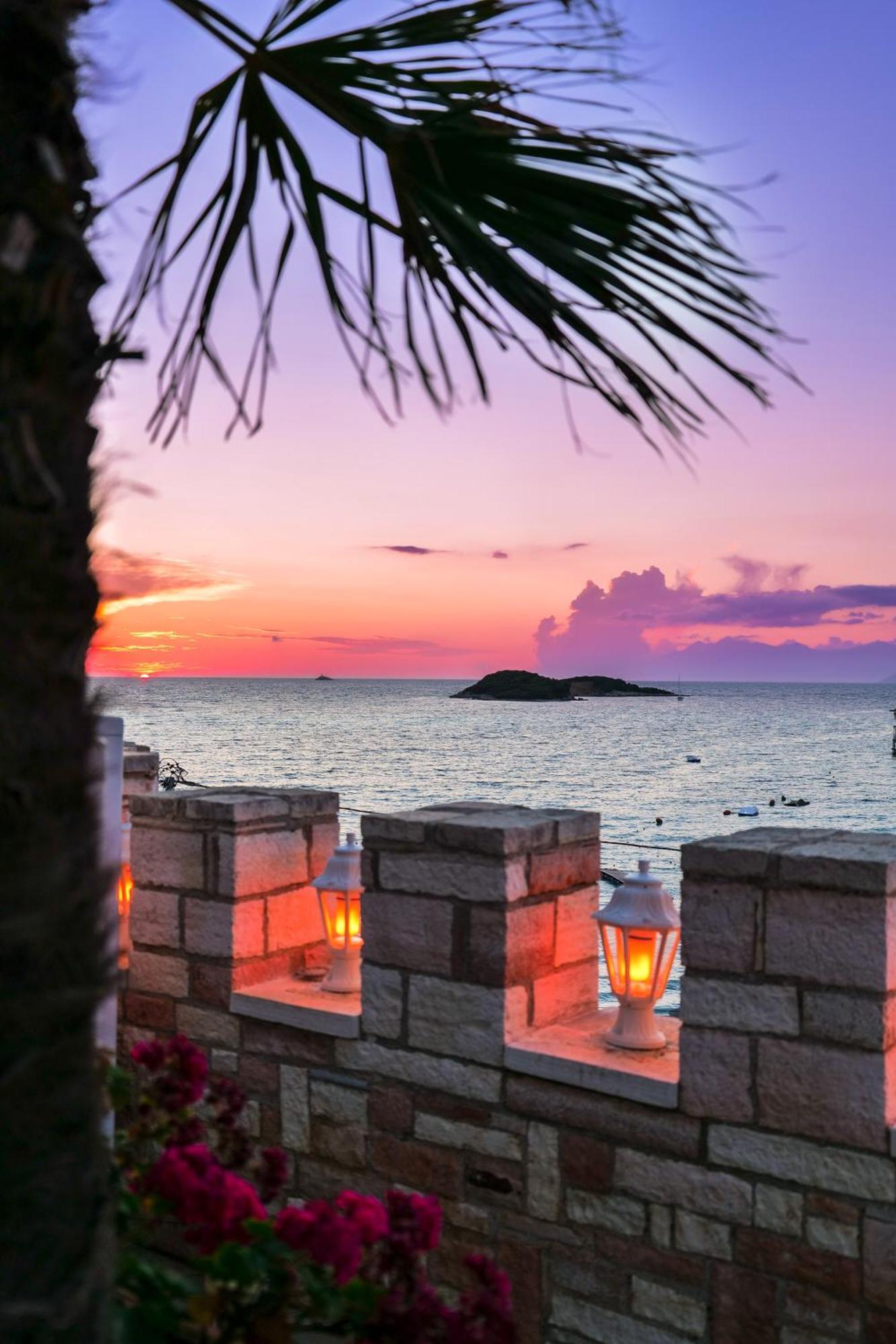 Hotel Castle Εξαμίλιο Εξωτερικό φωτογραφία