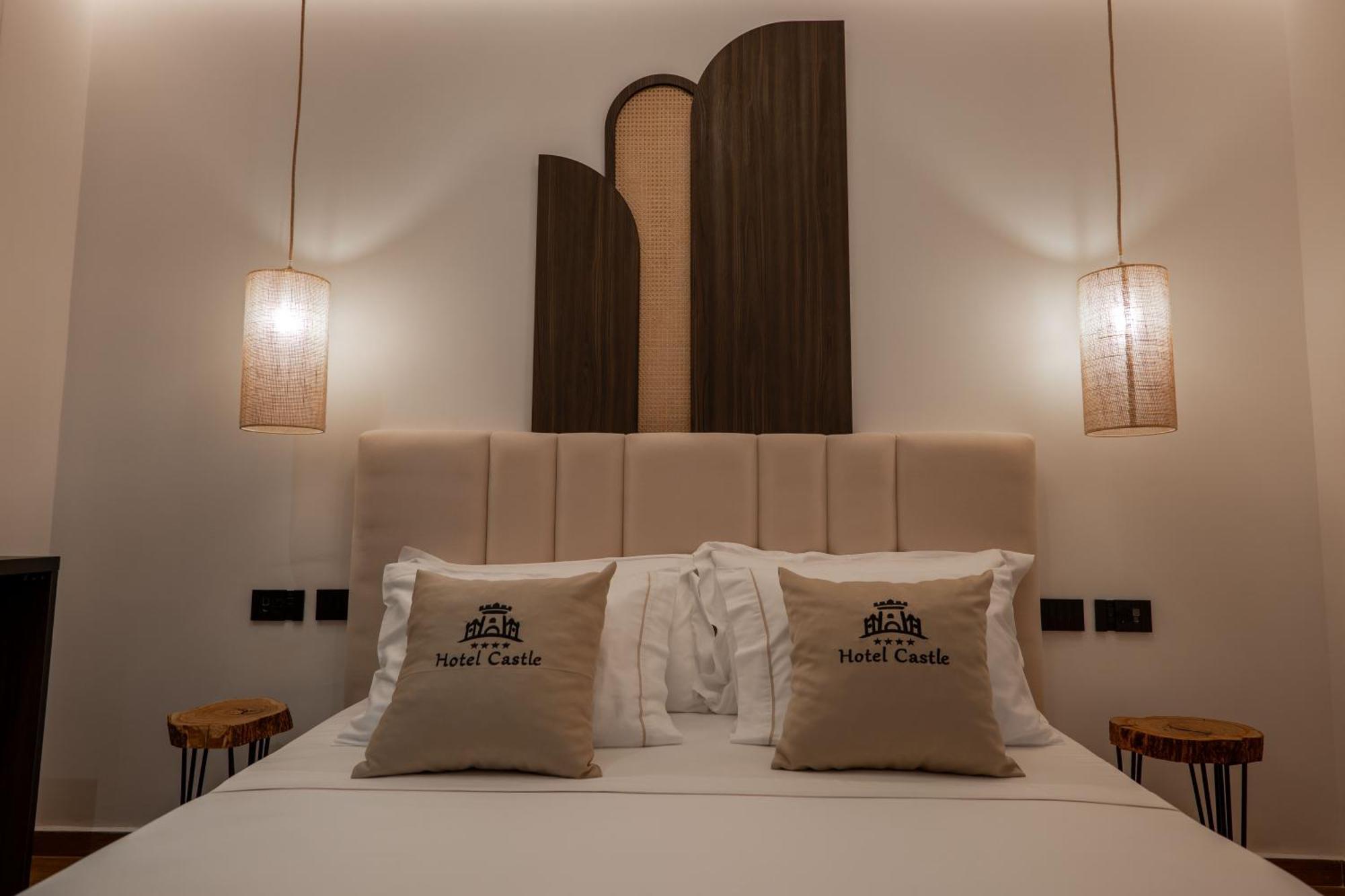 Hotel Castle Εξαμίλιο Εξωτερικό φωτογραφία